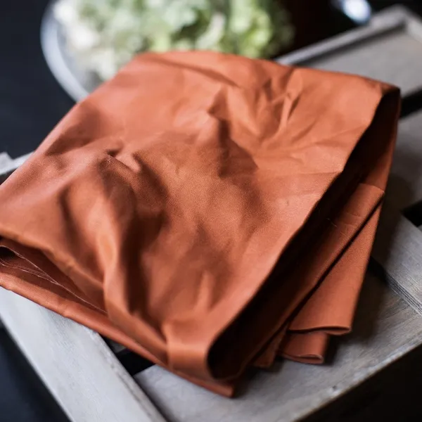 Roest kleurige  katoen dry waxed organic van Mind The Maker